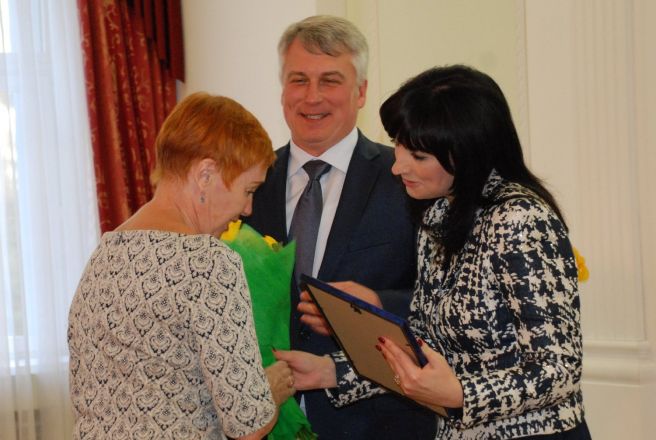 Лучшие учителя Нижнего Новгорода получили заслуженные награды (ФОТО) - фото 15