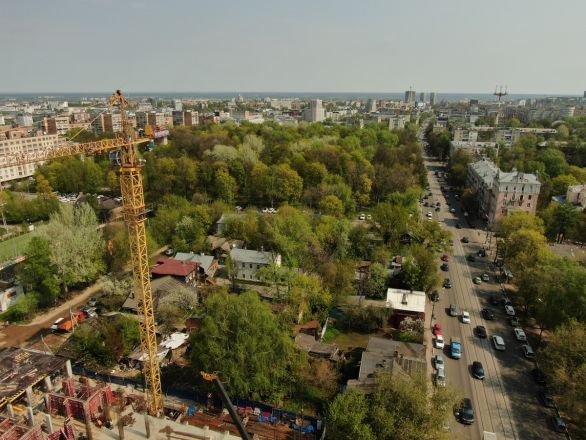 Строительство нового жилого комплекса в центре Нижнего Новгорода сняли с высоты птичьего полета - фото 3